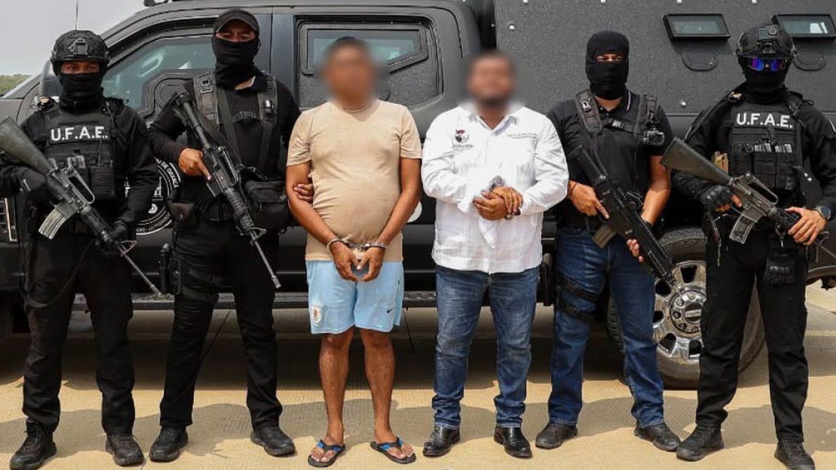 Miguel 'N', alcalde de Juchitán, y Carlos Alberto ‘N’, alias ‘La Parka’, mantenían relación con 'Los Cromos', según la FGE Oaxaca