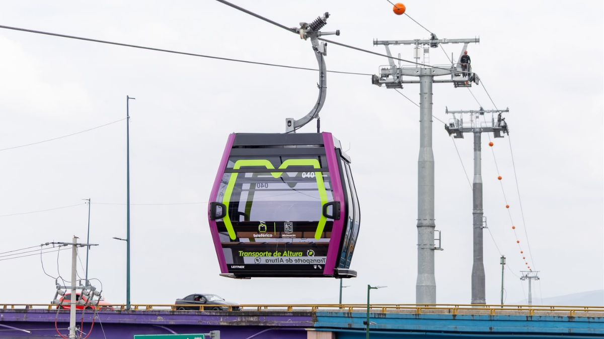 Teleférico de Morelia inicia pruebas con la primera cabina.