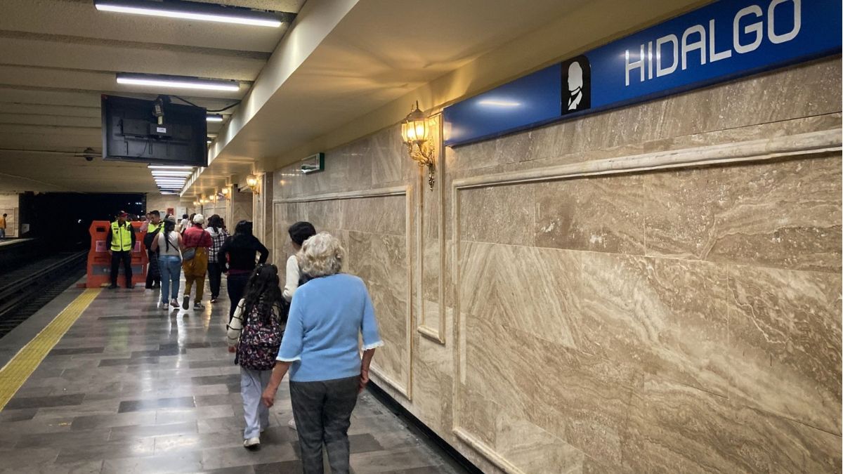 Usuarios del Metro CdMx reportan en redes sociales el avances y retrasos de los trenes.