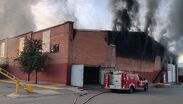 El fuego se desencadenó durante las primeras horas de la mañana de este jueves.