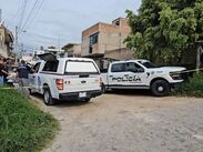Encuentran cadáver con severas huellas de violencia entre la maleza en Tlaquepaque.