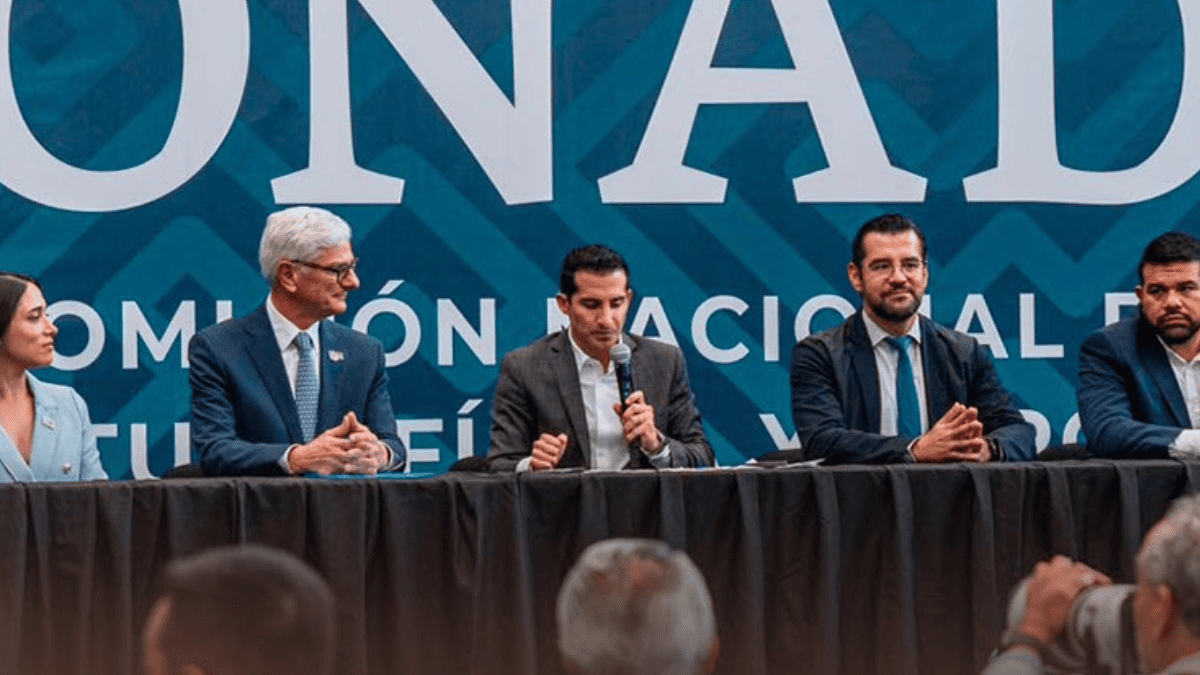La estrategia busca que los estudiantes no solamente tengan contacto con el deporte. | @conadeoficial