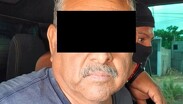 El hombre fue identificado bajo las siglas J.K.M.S. y acusado por dar presunta protección al grupo criminal de Los Cromos / Especial