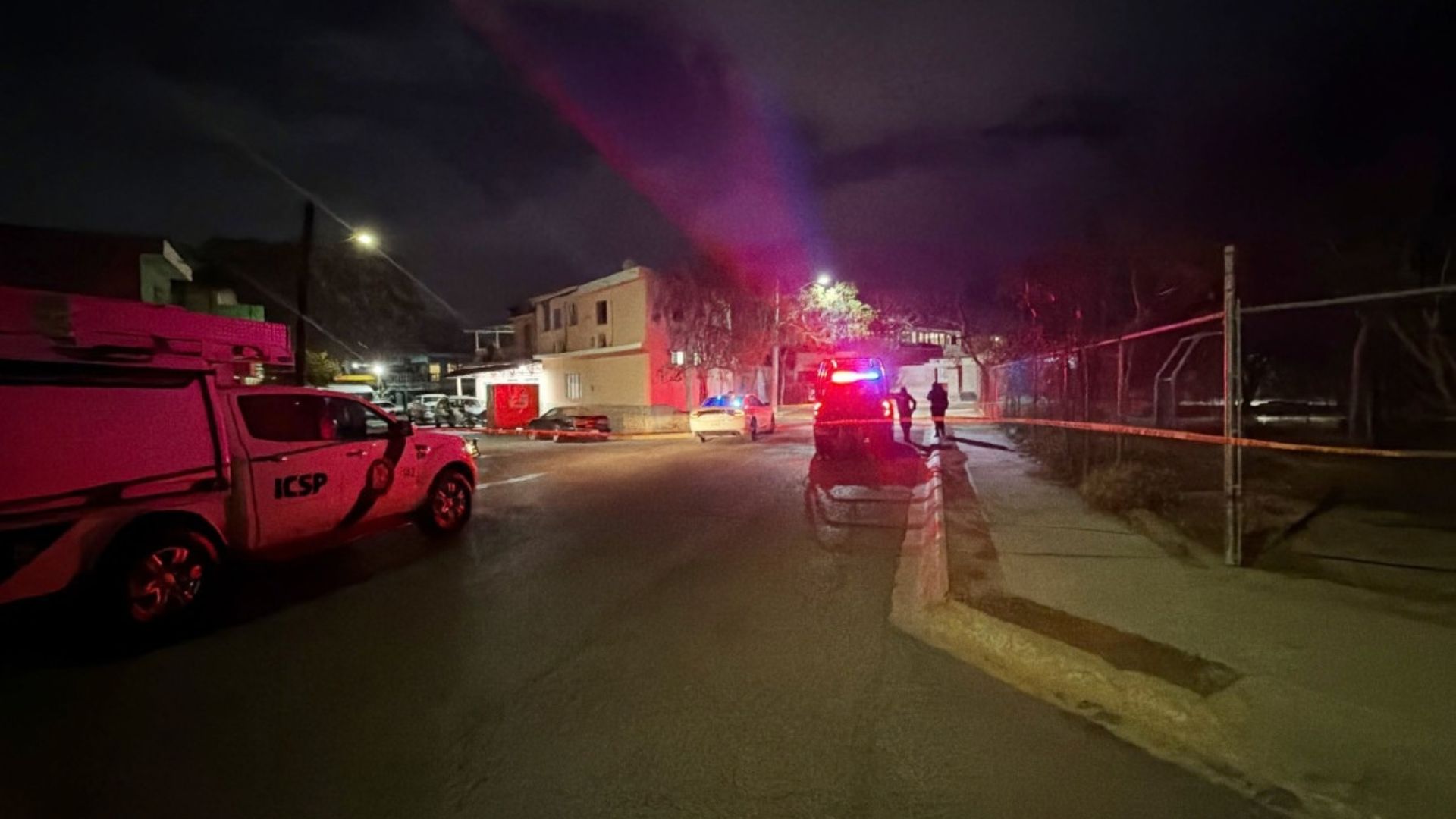 Investigan asesinato de hombre frente a parque público en García, Nuevo León