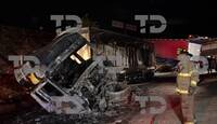 El trailero fue trasladado inicialmente al Hospital General, pero durante el trayecto fue llevado al Hospital Ixtlero, donde perdió la vida.