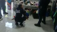 A la ubicación también llegaron el padre y la abuela del menor, a quienes les fue entregado para retornar a su hogar.