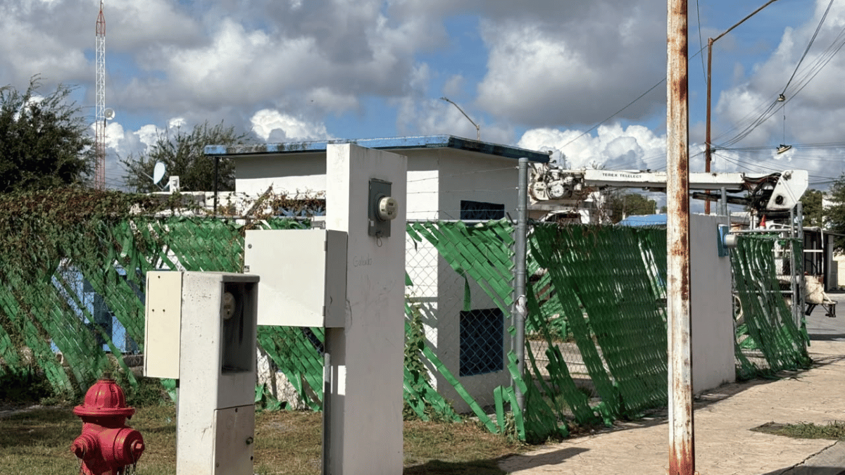 Vecinos de Linares NL bloquean Carretera Nacional por falta de agua