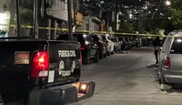 La zona fue acordonada y se implementó un despliegue de unidades para preservar la escena