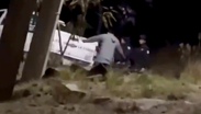 Al ser detenidos dos sujetos, los ánimos se habrían calentado al punto de disparar contra los uniformados / Cortesía