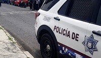 La policía municipal confirmó que el hombre estaba herido en la pierna por arma punzocortante, perdiendo la vida casi al instante / Agencia EsImagen