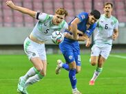 Un arranque contundente de la selección de Irlanda le permitió sentenciar la victoria por 3-0 en apenas 25 minutos dentro del terreno neutral.
