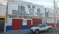 Asaltan empleados en taller mecánico de Monterrey