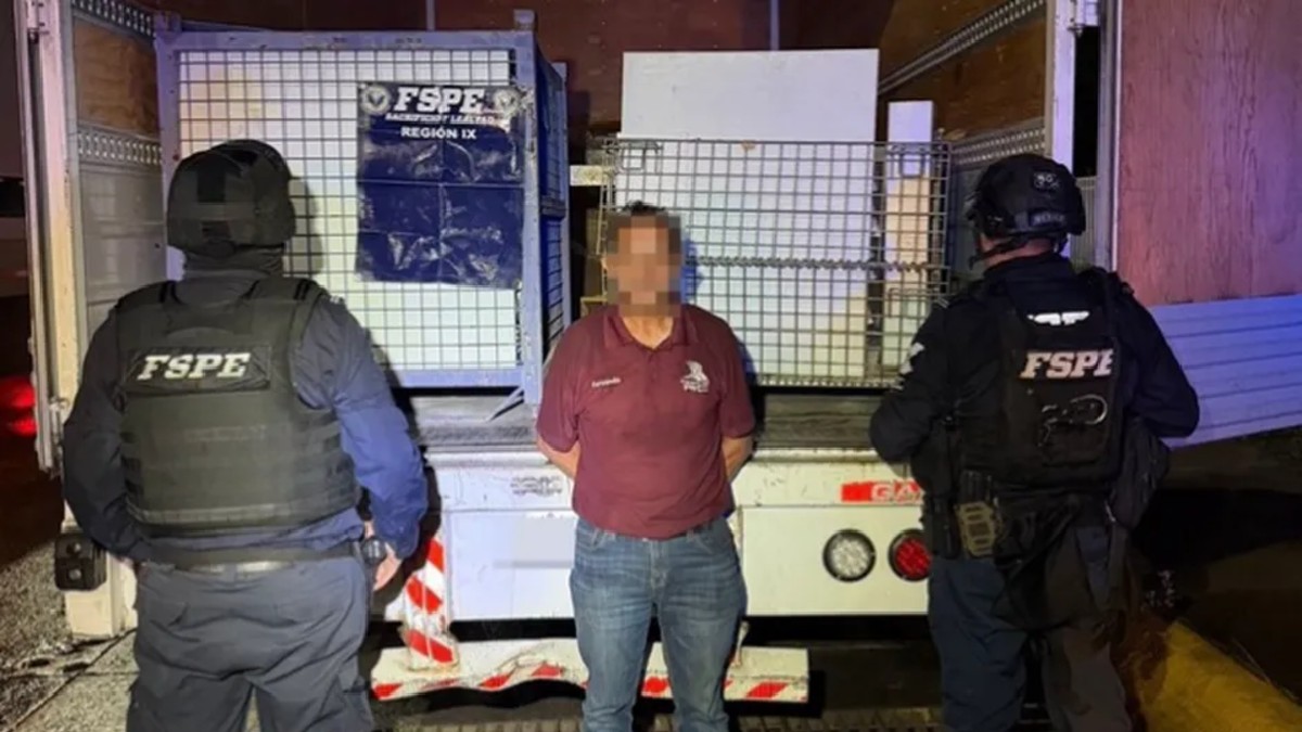 En la unidad fueron localizados dos contenedores con piezas de aluminio.
