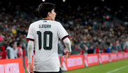 Uno de los factores que podría modificar el escenario alrededor del futbolista será su edad.