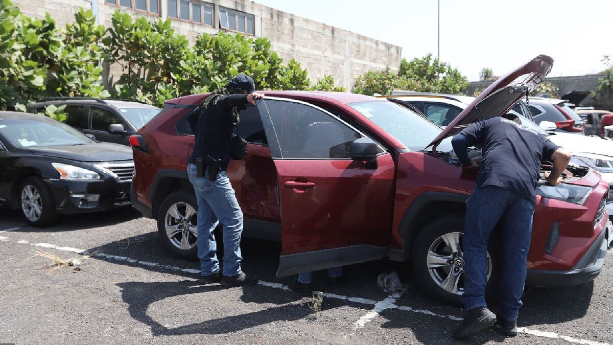 Autoridades de Jalisco se han instruido para detectar vehículos con reporte de robo.