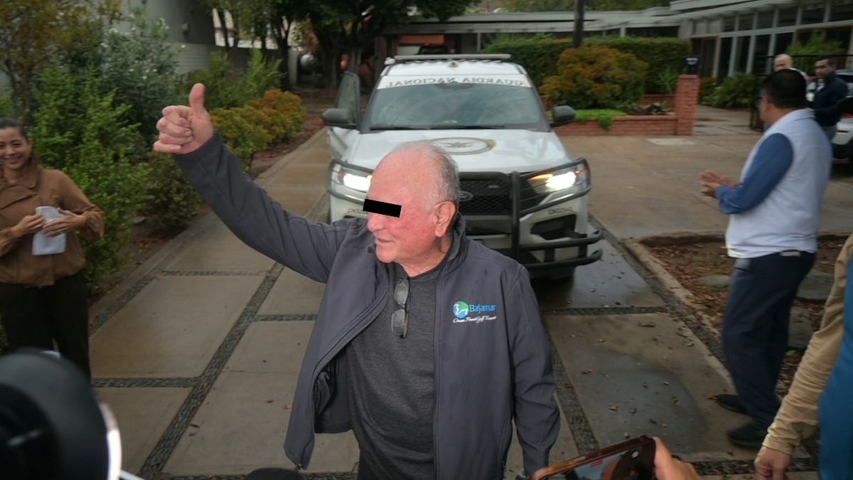 El exgobernador de Baja California rindió sus primeras declaraciones a los medios tras su detención.