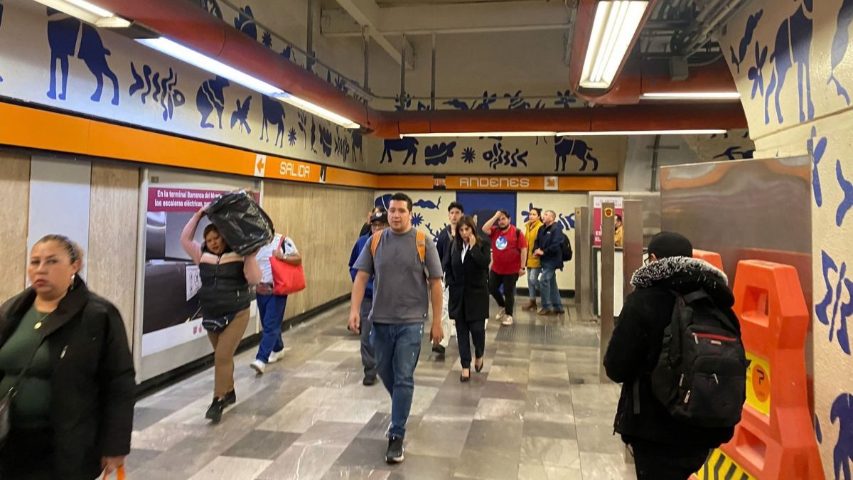 El Metro CdMx suele presentar alta afluencia durante las mañanas.