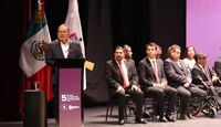 Andrés Mijes, regresó a sus labores como tal para rendir su quinto informe.| Roberto Alanís