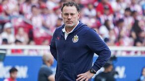 Cómo le ha ido a Gabriel Milito con Chivas ante Atlas.