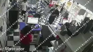 Delincuentes se hacen pasar por clientes y asaltan casa de empeño en Ecatepec