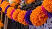 La flor de cempasúchil significa la guía que ayuda a las almas de los difuntos a encontrar el camino de regreso | Imagen generada con IA