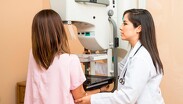 La mastografía puede ayudar a prevenir el cáncer de mama a tiempo.| Especial