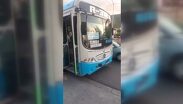 Mujer sufre fuerte caída de camión en Escobedo; ambulancia tardó cuatro horas en llegar