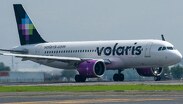 Los pasajeros fueron evacuados tras el aterrizaje del avión de Volaris | Cuartoscuro