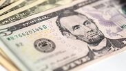 Peso mexicano sigue cayendo frente al dólar.