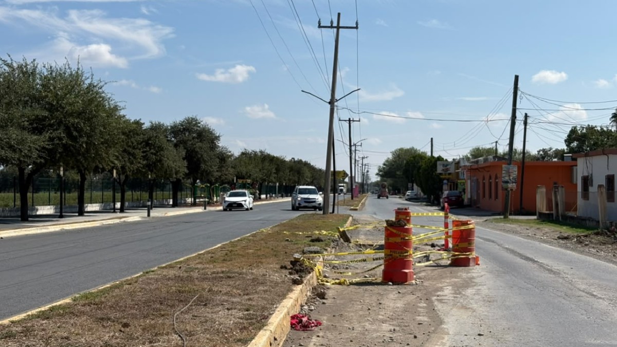 Sigue siendo un riesgo transcurrir el cruce de Plutarco Elías Calles y Guerrero.