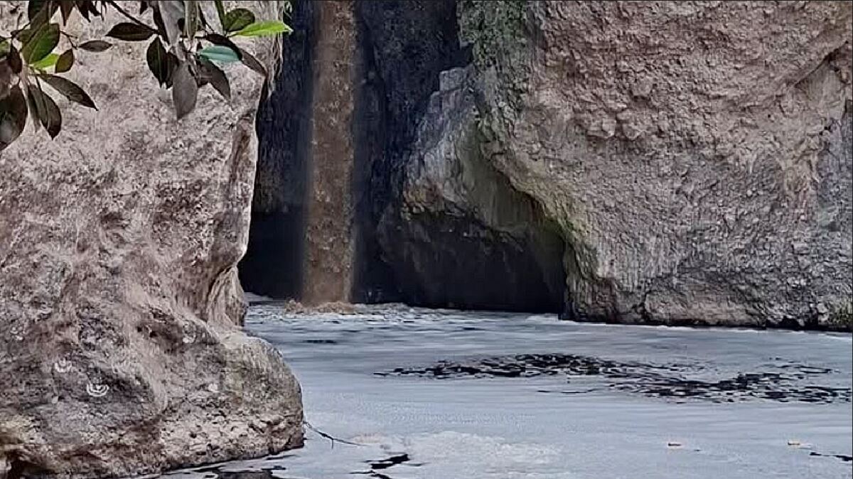 El agua del cauce muestra visibles cambios a causa de la contaminación | Grupo de resistencia civil Zapopan