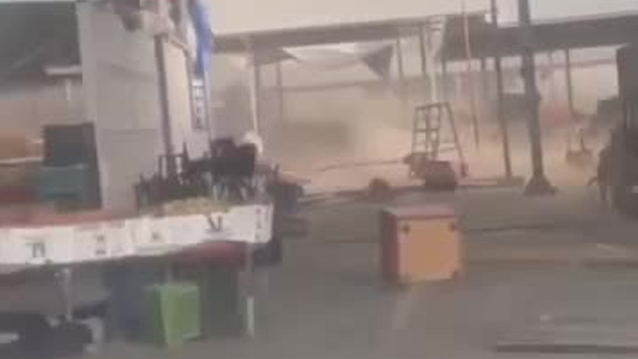 Central de Abastos de Actopan, Hidalgo, sufre destrozos tras fuerte torbellino; comerciantes son afectados