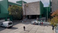 El fallecimiento quedó registrado a las 10:15 horas, mientras permanecía en el área de hospitalización del primer piso de la unidad médica.