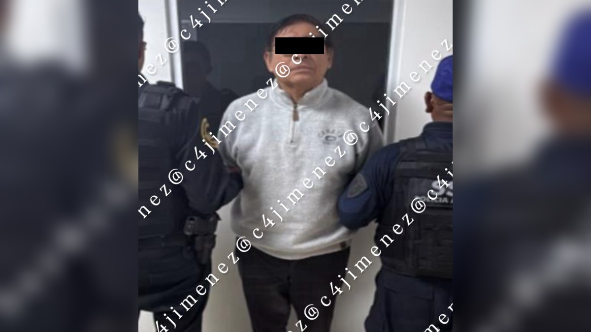Moisés 'N' es detenido tras robar dinero en oficinas del PRI, en la Cuauhtémoc.