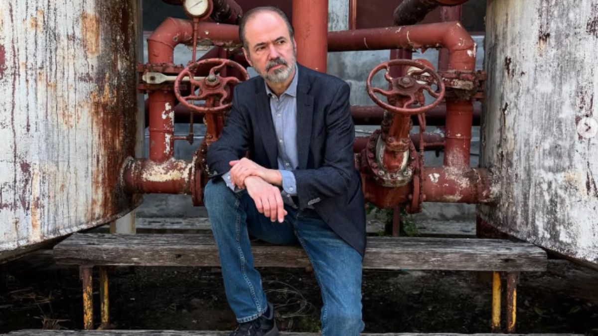 El reconocimiento llega para un autor que ha llevado su escritura por caminos diversos.