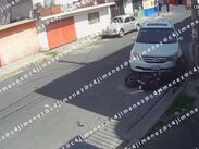 Sicario intenta disparar contra comerciante y se le encasquilla en arma en Nezahualcóyotl.