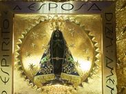 A días de votar en Brasil, Flávio Bolsonaro enfrenta un rumor sobre la Virgen de Aparecida