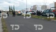 Asesinan a mujer a balazos mientras viajaba en camioneta en Tecámac