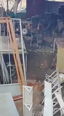 Cámaras captaron explosiones en secundaria de Torreón tras ataque