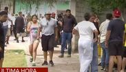 Tras los disparos, estudiantes comenzaron a salir del plantel visiblemente afectados, muchos de ellos en llanto.