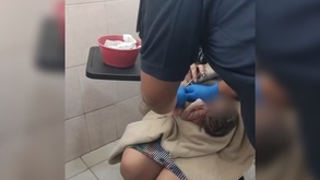 Una joven de 15 años dio a luz en preparatoria de Ecatepec; argumenta que no sabía de su embarazo.