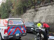 Elementos de Protección Civil de Monterrey acudieron al sitio para brindar atención a los lesionados