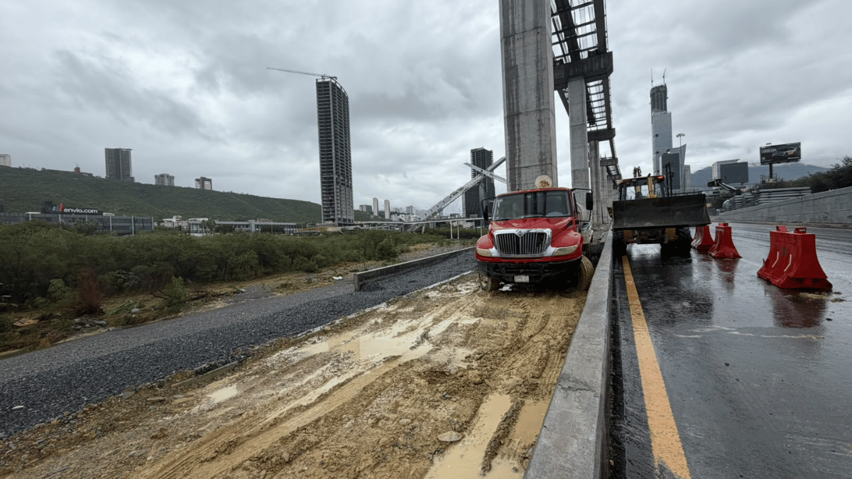 Se deslava Parque Lineal bajo L4 del Metro