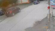 Una personas activó un arma de fuego desde su vehículo