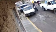 Cuatro personas a bordo de dos motocicletas asaltaron al vendedor de productos de limpieza |