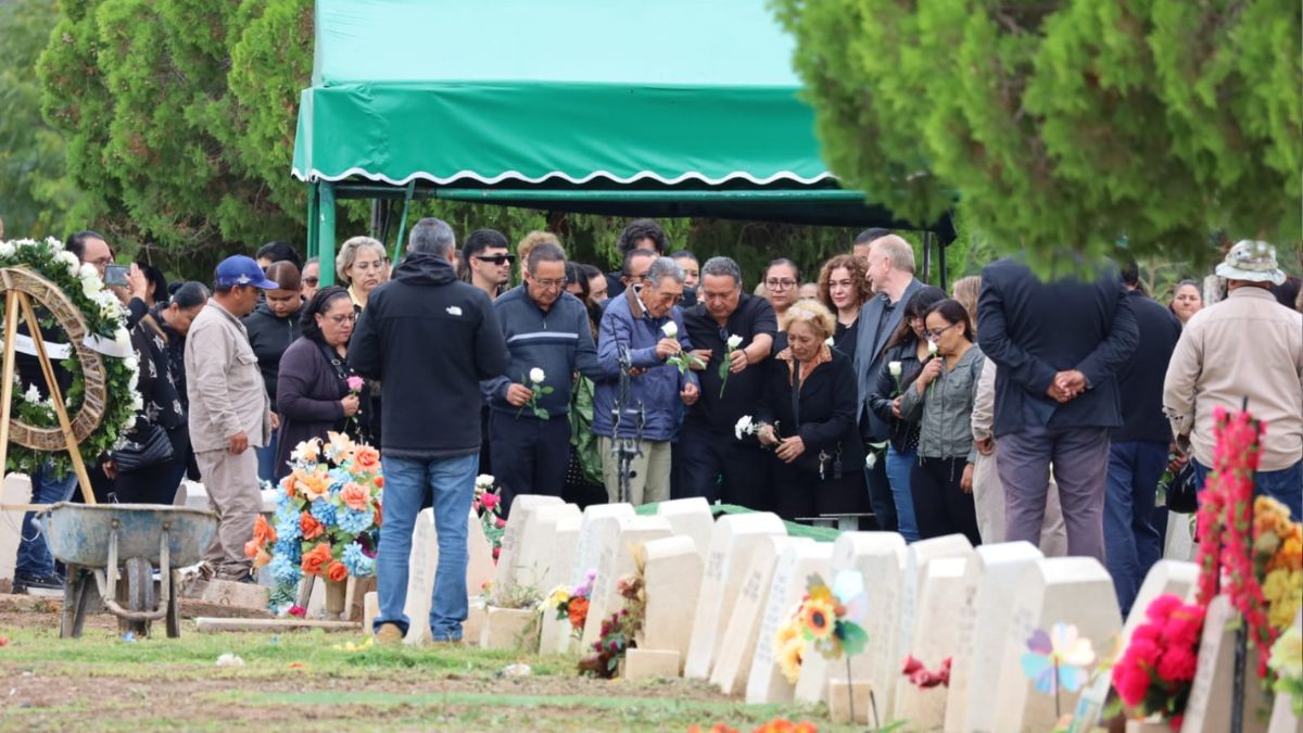 La tragedia provocó olas de condolencias en redes sociales e interrogantes en la comunidad sobre la responsabilidad parental.