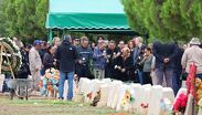 La tragedia provocó olas de condolencias en redes sociales e interrogantes en la comunidad sobre la responsabilidad parental.
