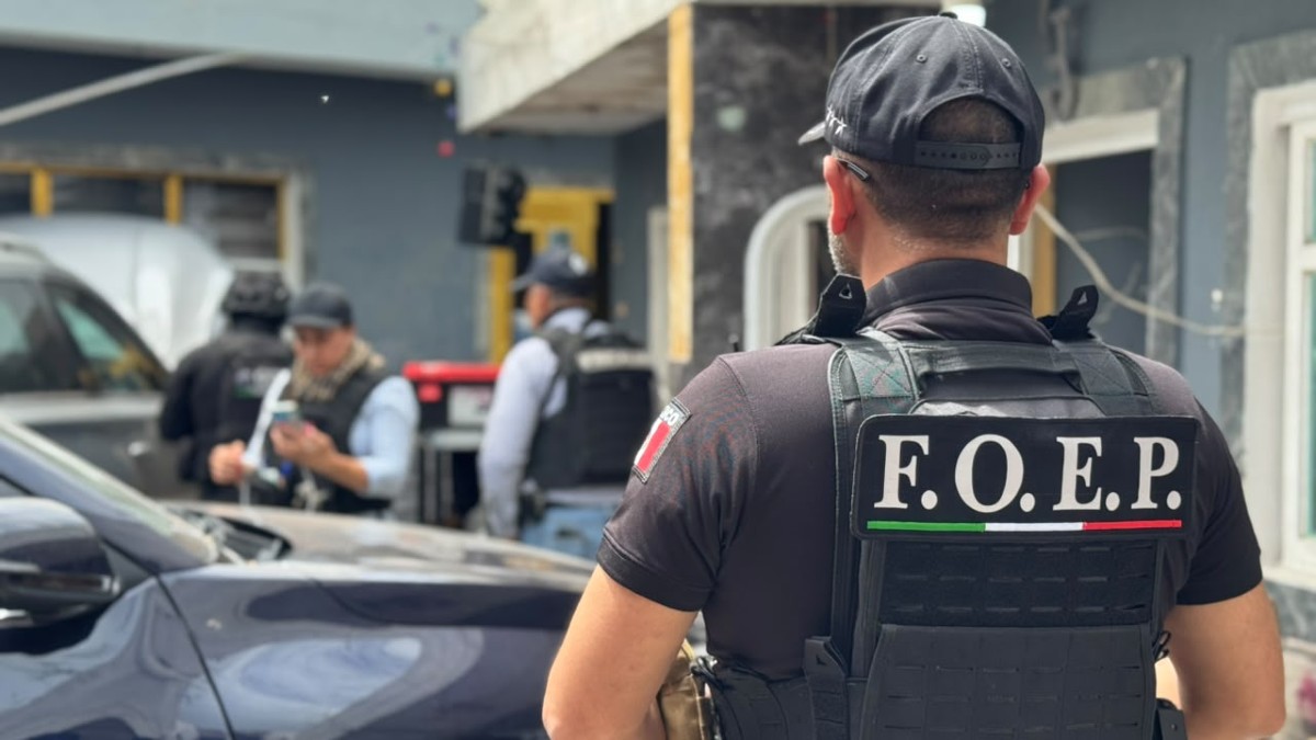Los agentes desplegaron el operativo al cruce de Álvaro Obregón y Eduardo Espinoza | Secretaría de Seguridad de Jalisco