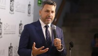 El legislador aseguró que él no cambiará de grupo legislativo