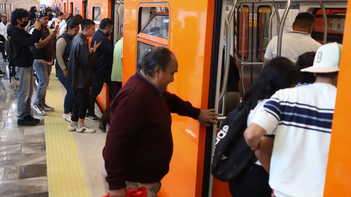 El Metro CdMx brinda servicio en sus 12 líneas.